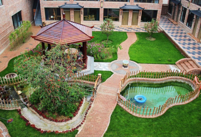 燕歸成畫，你來成詩；燕歸成畫，你來成歌……